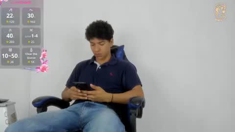 Snapshot of maximiliano_kh4lil chatting on 06.27.26 Maximiliano online show from 06.27.26