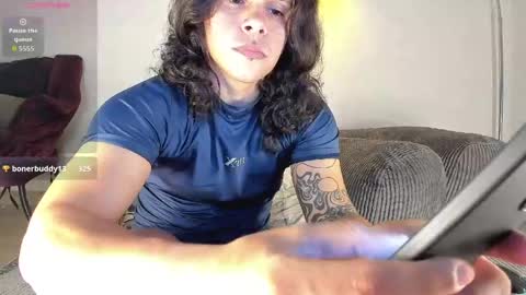 Snapshot of maximiliano_scoott_ chatting on 04.19.26 maximiliano_scoott_ online show from 04.19.26