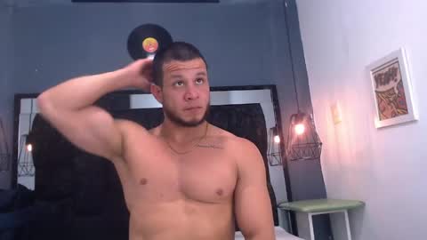 Snapshot of maximiliano_stronge chatting on 06.01.26 Maximiliano online show from 06.01.26
