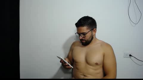 Snapshot of maximo_2000 chatting on 02.25.25 maximo_2000 online show from 02.25.25