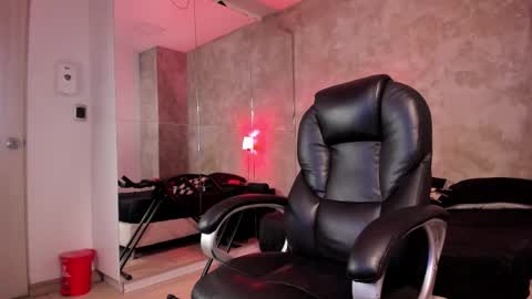 Snapshot of maximo_zahir chatting on 01.05.26 maximo_zahir online show from 01.05.26