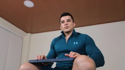 Sebastian online show from 12.02.24