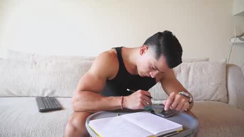 Sebastian online show from 10.09.25