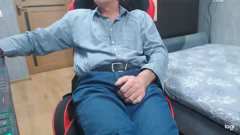 maximus3334 online show from 04.19.26