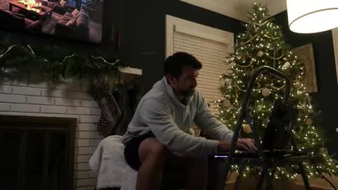 Maximus7871 online show from 12.18.25