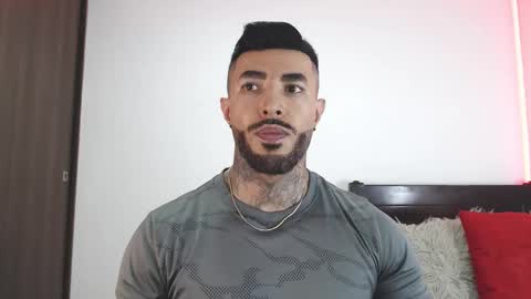 Independent Model online show from 03.17.26