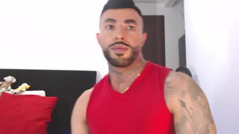 Snapshot of maximus_golden chatting on 05.14.26 Independent Model online show from 05.14.26