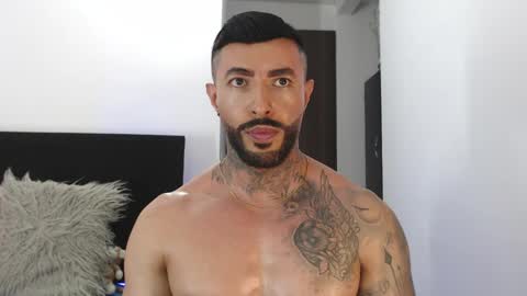 Snapshot of maximus_golden chatting on 05.18.26 Independent Model online show from 05.18.26