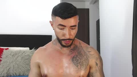 Snapshot of maximus_golden chatting on 05.20.26 Independent Model online show from 05.20.26