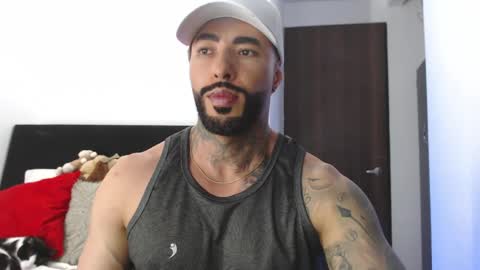 Snapshot of maximus_golden chatting on 05.26.26 Independent Model online show from 05.26.26