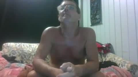 Snapshot of maximus_oreally chatting on 12.30.24 Max online show from 12.30.24