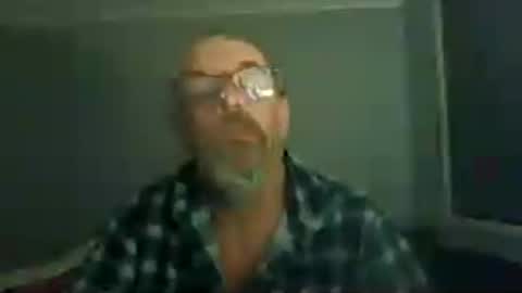 Snapshot of maximus_oreally chatting on 07.18.26 Max online show from 07.18.26