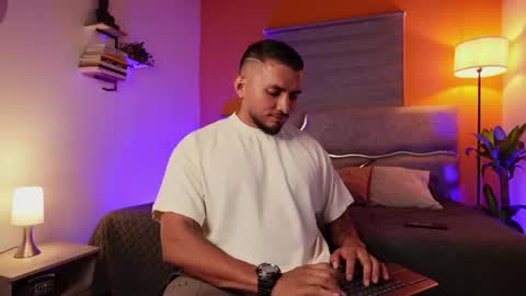 Snapshot of maximusclark chatting on 06.13.26 Maximus Clark online show from 06.13.26