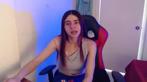 Snapshot of maxinesex_ chatting on 05.27.26 maxinesex_ online show from 05.27.26
