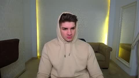 MaxKaiden online show from 02.04.26