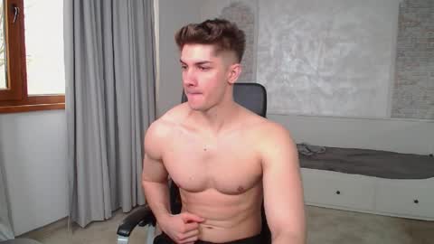 MaxKaiden online show from 04.01.26