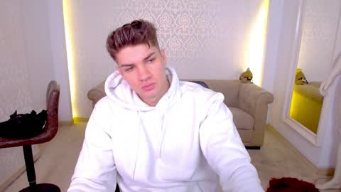 MaxKaiden online show from 04.11.26