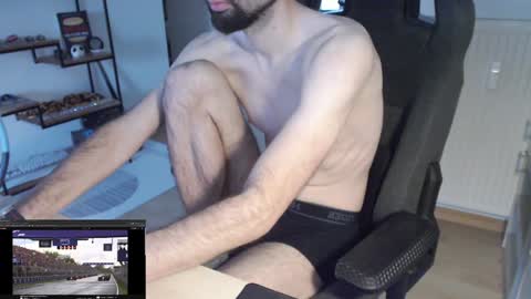 maxp0wer21 online show from 12.28.24