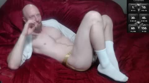 MaxRouger online show from 04.10.26