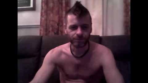 Snapshot of maxthewolf chatting on 11.14.25 MaxTheWolf online show from 11.14.25