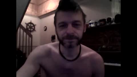 Snapshot of maxthewolf chatting on 01.18.26 MaxTheWolf online show from 01.18.26