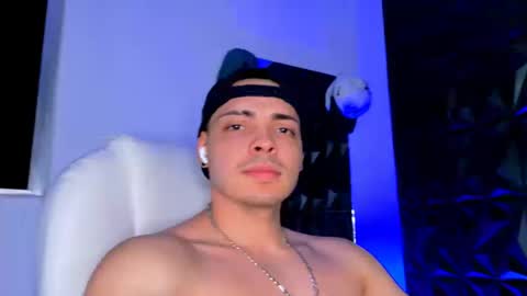 MAX online show from 12.21.25