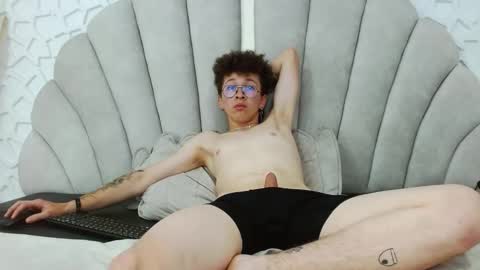 Snapshot of maxwell_sexwm chatting on 01.19.25 maxwell_sexwm online show from 01.19.25