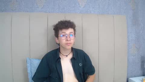 Snapshot of maxwell_sexwm chatting on 02.05.25 maxwell_sexwm online show from 02.05.25