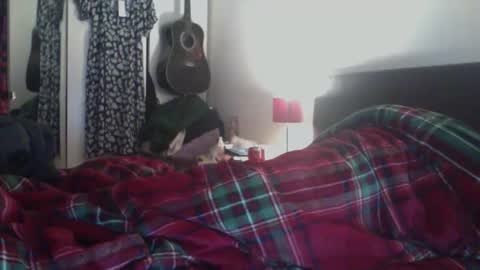 Snapshot of maxwilly7803039708 chatting on 04.05.26 maxwilly7803039708 online show from 04.05.26