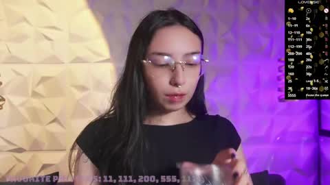 Snapshot of maxx_caprice chatting on 05.25.26 gabby online show from 05.25.26
