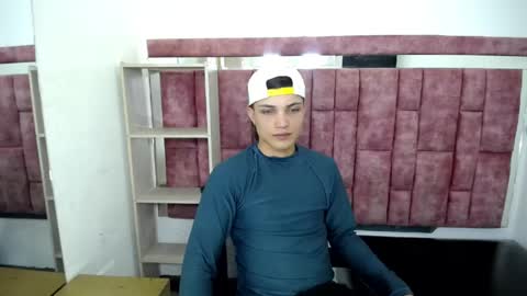 Snapshot of maxxlouis chatting on 05.16.26 MaxxLouis online show from 05.16.26
