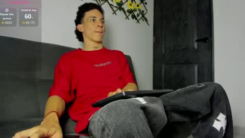 Snapshot of maxxx_bigcock chatting on 04.22.26 Max online show from 04.22.26