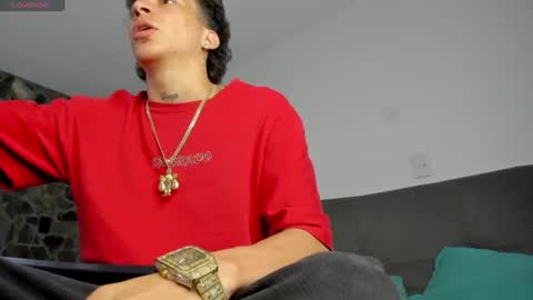 Snapshot of maxxx_bigcock chatting on 06.19.26 Max online show from 06.19.26