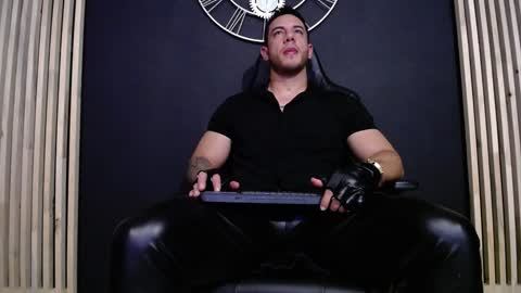 Snapshot of maxxxpowerful chatting on 12.11.24 maxxxpowerful online show from 12.11.24