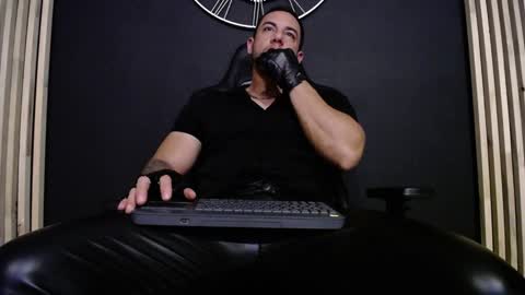 Snapshot of maxxxpowerful chatting on 01.24.25 maxxxpowerful online show from 01.24.25