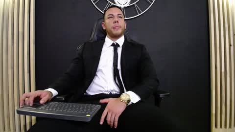 Snapshot of maxxxpowerful chatting on 02.01.25 maxxxpowerful online show from 02.01.25