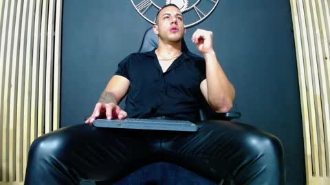 Snapshot of maxxxpowerful chatting on 03.03.25 maxxxpowerful online show from 03.03.25