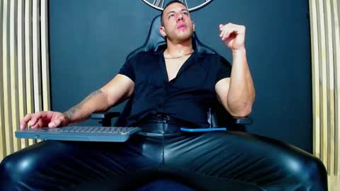 Snapshot of maxxxpowerful chatting on 03.06.25 maxxxpowerful online show from 03.06.25