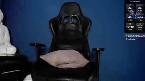 Snapshot of maxxxpowerful chatting on 09.17.25 maxxxpowerful online show from 09.17.25