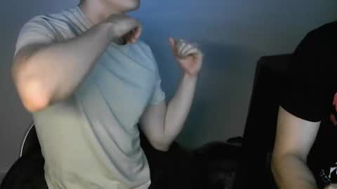 Snapshot of maxxxy99 chatting on 01.04.25 maxxxy99 online show from 01.04.25