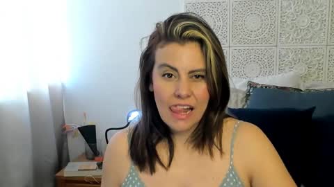 Victoria online show from 12.28.24