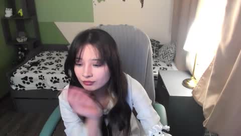 Snapshot of may_lings chatting on 03.04.26 may_lings online show from 03.04.26