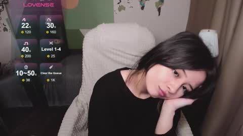 Snapshot of may_lings chatting on 03.25.26 may_lings online show from 03.25.26