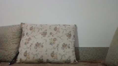 Snapshot of maya0087 chatting on 10.10.25 maya0087 online show from 10.10.25