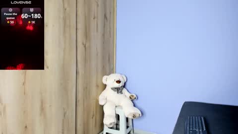 Snapshot of maya__fox chatting on 02.23.25 OF mayitta19 online show from 02.23.25