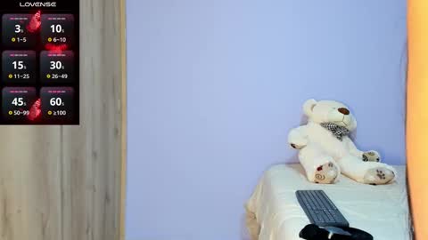 Snapshot of maya__fox chatting on 03.12.25 OF mayitta19 online show from 03.12.25