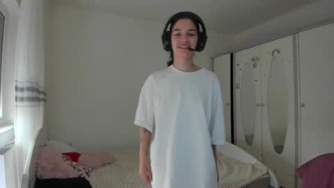 Maya online show from 04.11.26