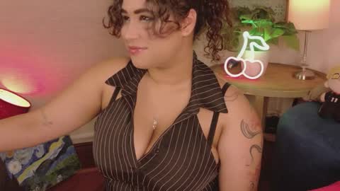 maya_house online show from 04.01.26