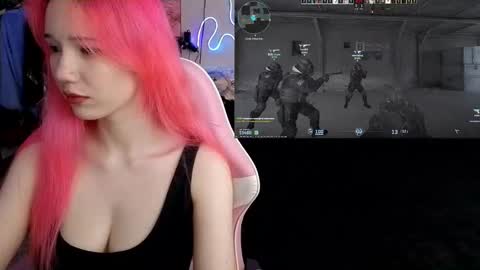 Snapshot of maya_viola chatting on 11.27.25 Maya Viola online show from 11.27.25