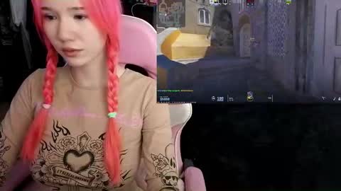 Snapshot of maya_viola chatting on 12.02.25 Maya Viola online show from 12.02.25